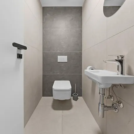 River View - Parking & Access Pressburg