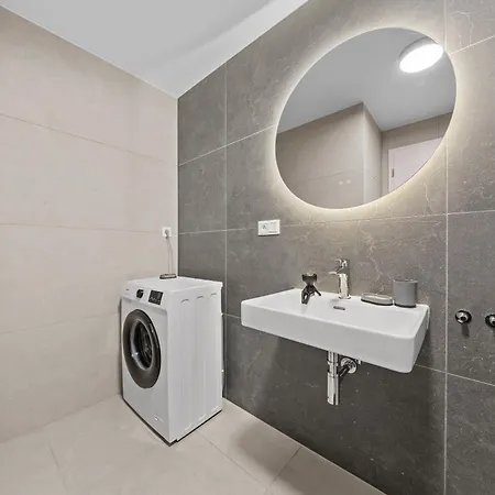 River View - Parking & Access Pressburg