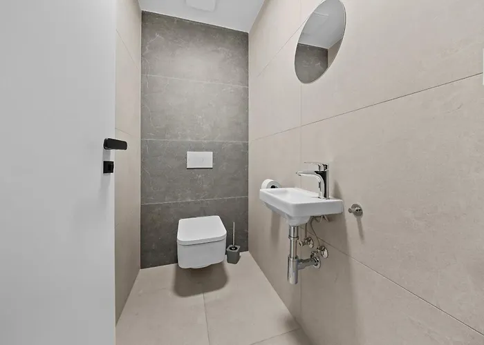 Apartament River View - Parking & Access