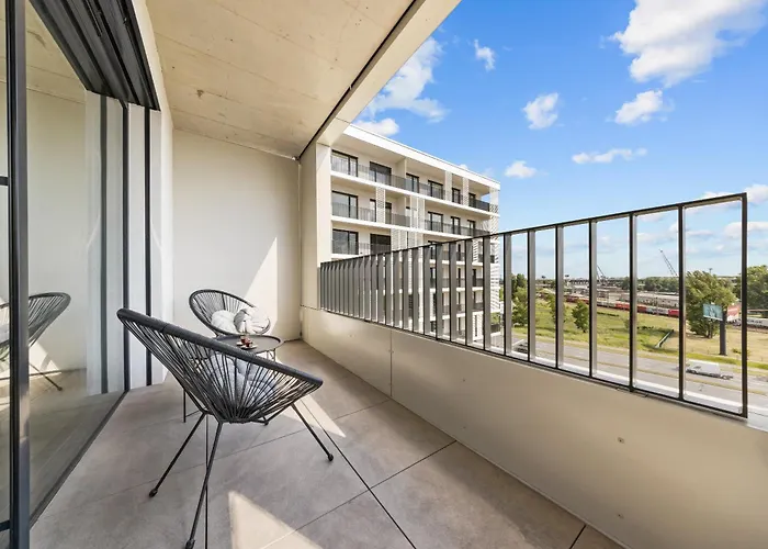 River View - Parking & Access Appartement