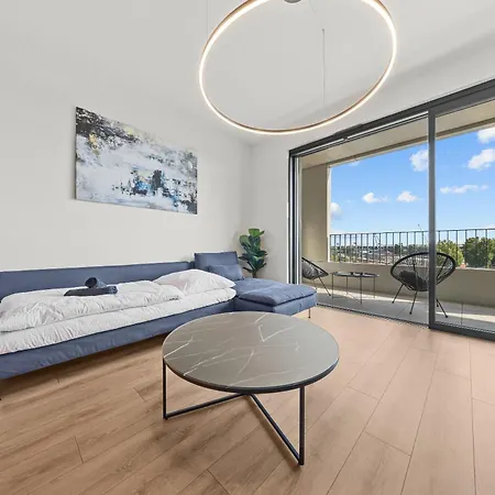 River View - Parking & Access