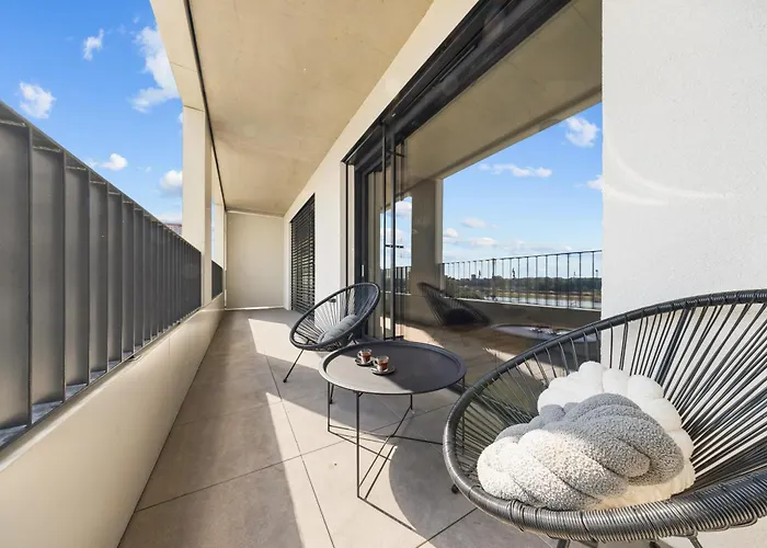 River View - Parking & Access